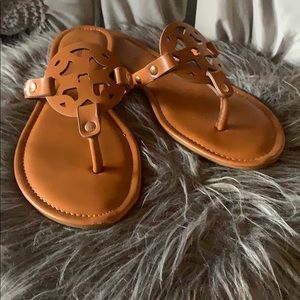 Pierre Dumas Sandals
